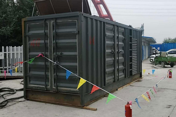 兴宾发电机租赁空气滤清器多久更换一次?