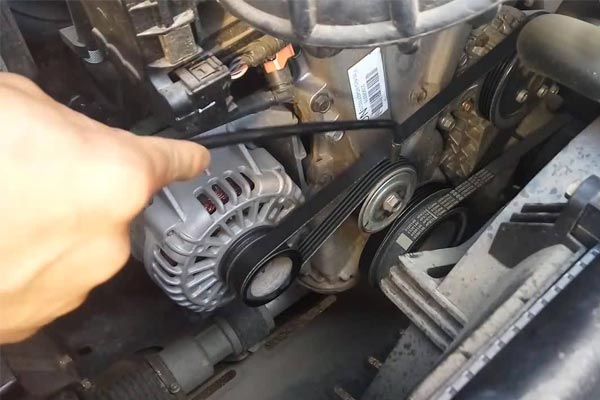 兴宾转速传感器的工作原理是什么？