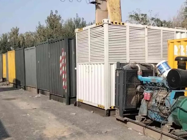 兴宾200KW柴油发电机机组每小时油耗是多少?