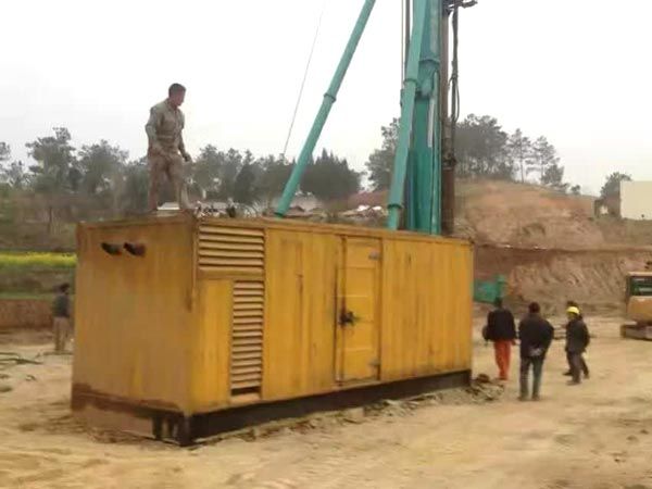 兴宾如何判断水冷式机油散热器密封件是否需要更换？